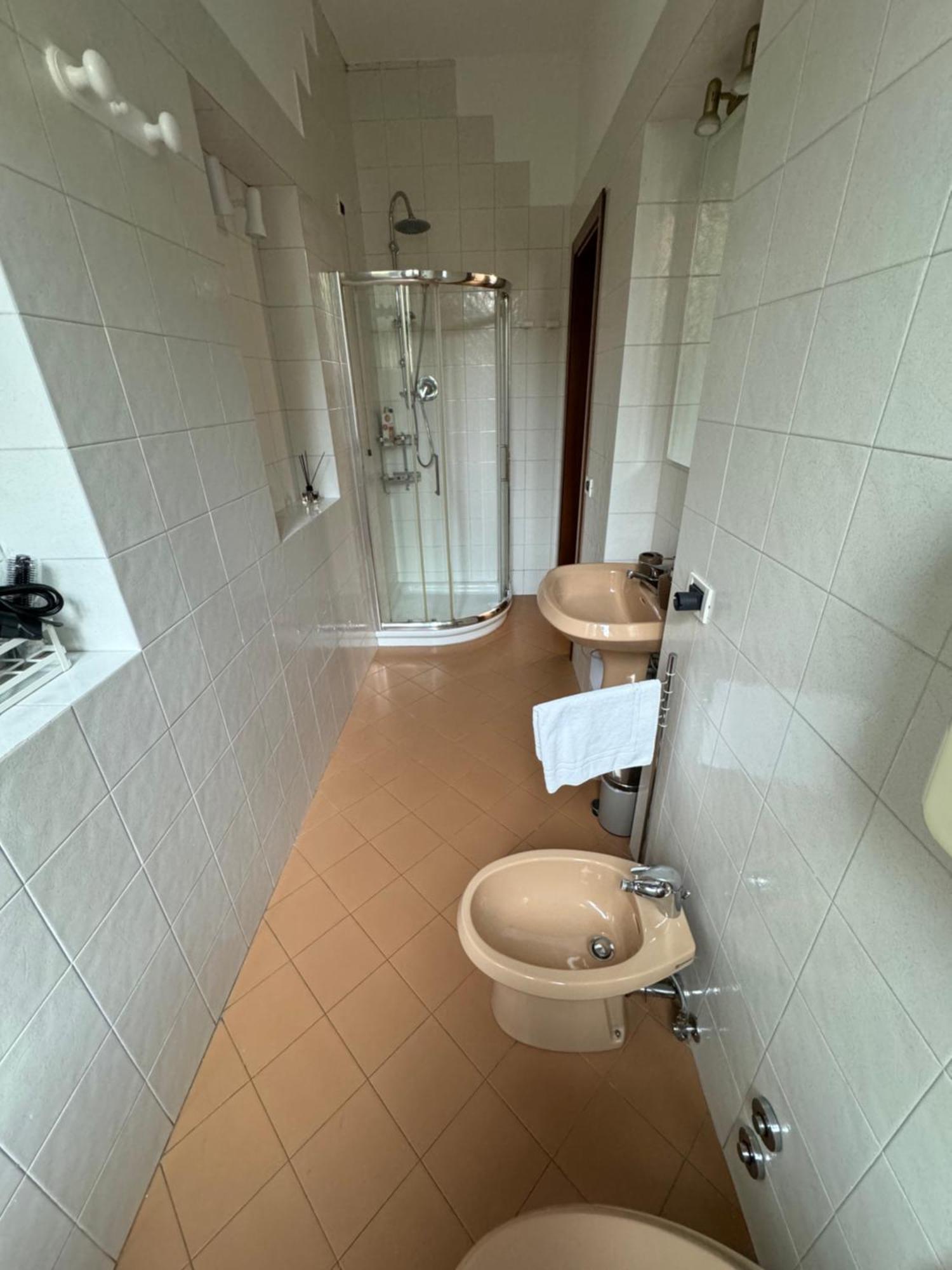 Appartamento Villa Trento ヴェネツィア・リド島 エクステリア 写真